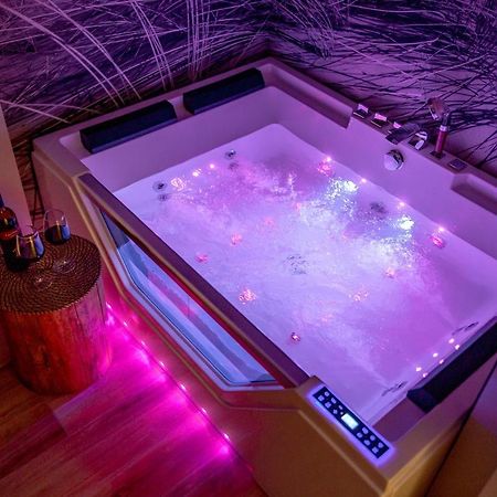 Apartament Z Jacuzzi & Sauna Chillout Kołobrzeg Eksteriør billede